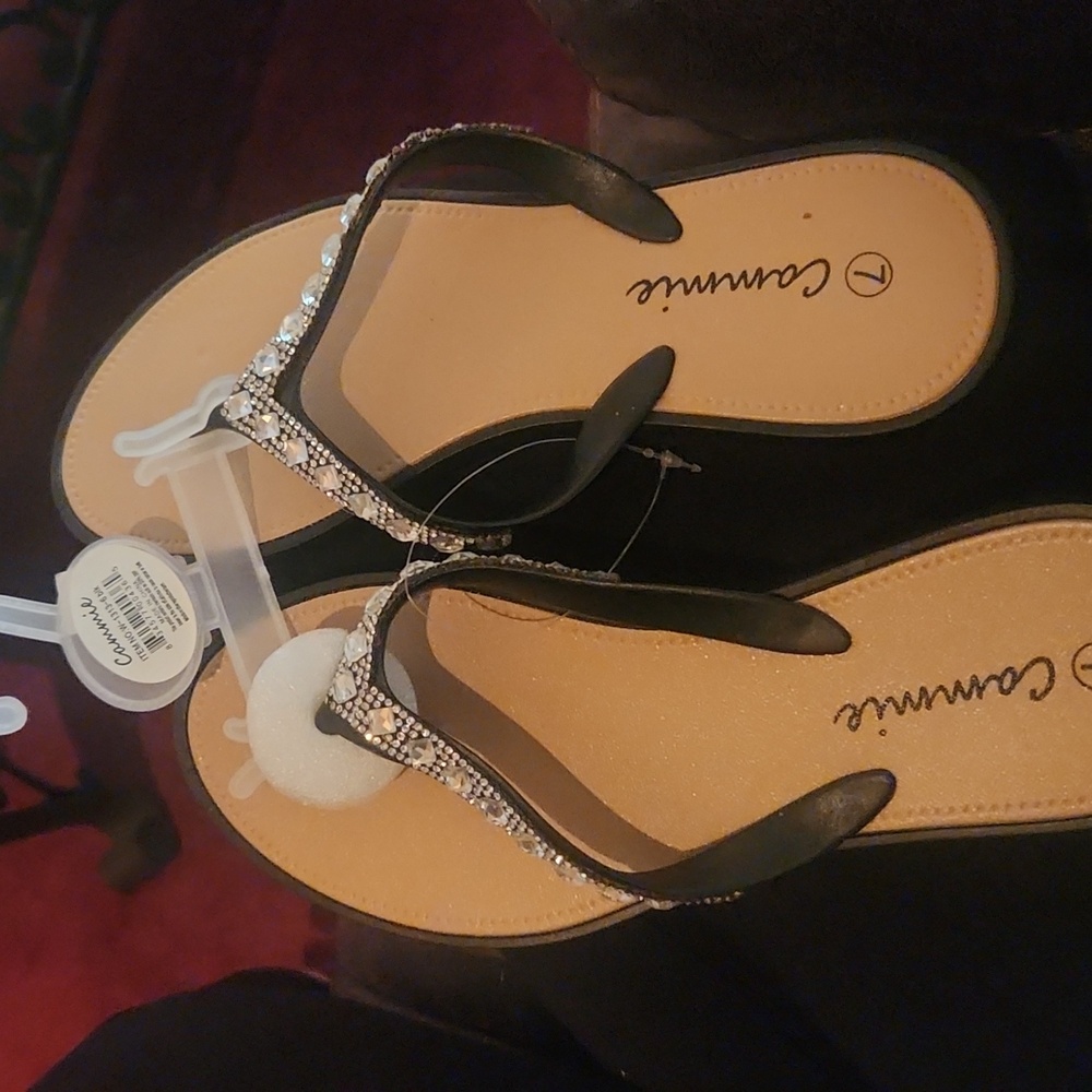 Ladies new embellished sandles with free earrings